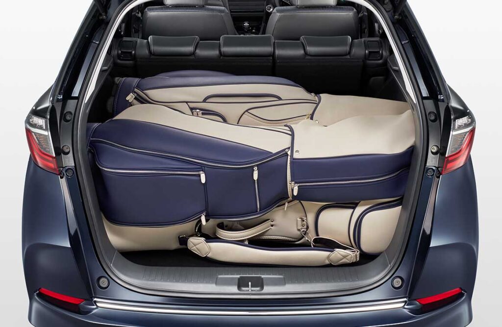 ホンダシャトル ゴルフバッグ4つ